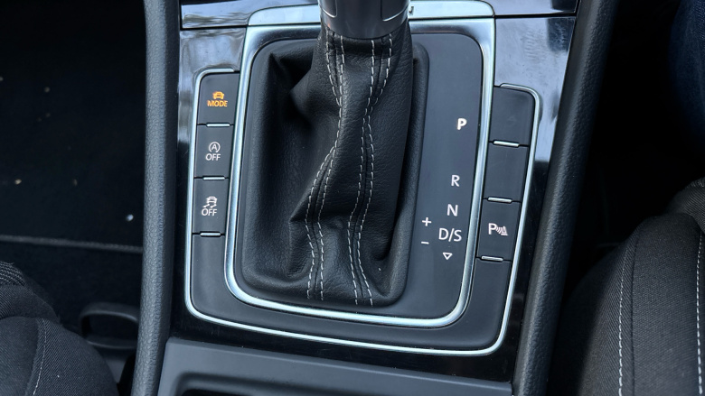 Volkswagen Golf 2.0 TSI 300 R 5dr 4MOTION DSG Petrol Hatchback